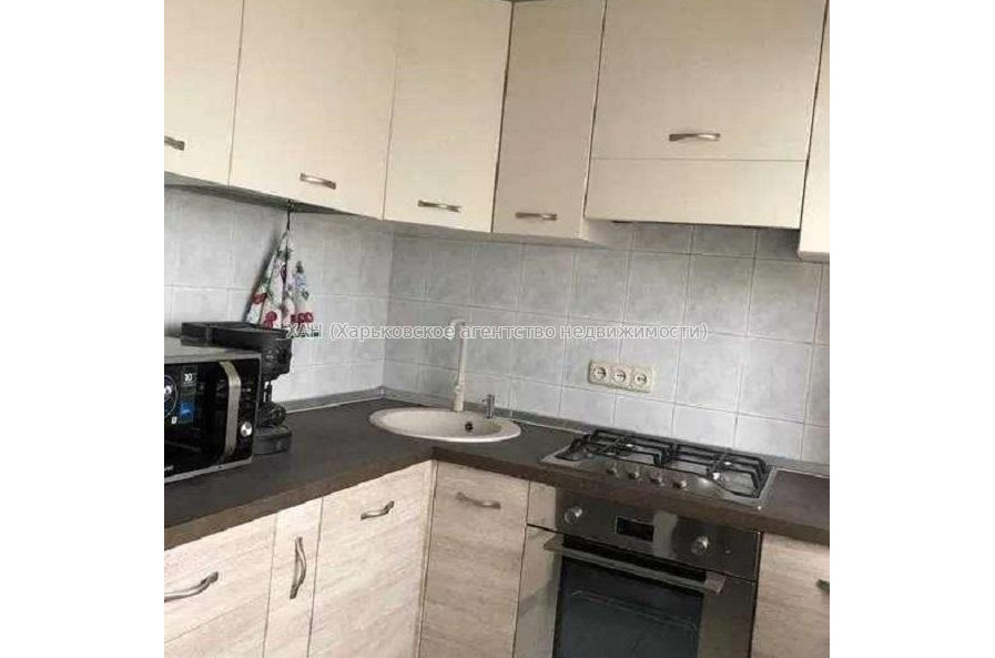 Продам квартиру, Титаренковский пер. , 3  ком., 65 м², капитальный ремонт 