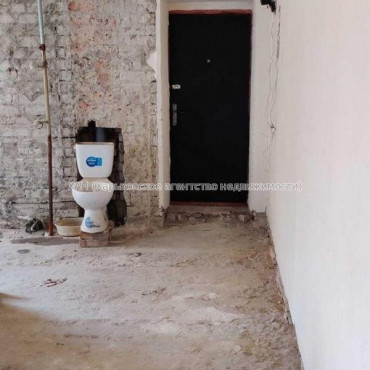 Продам квартиру, Познанская ул. , 3 кім., 62 м², без отделочных работ 