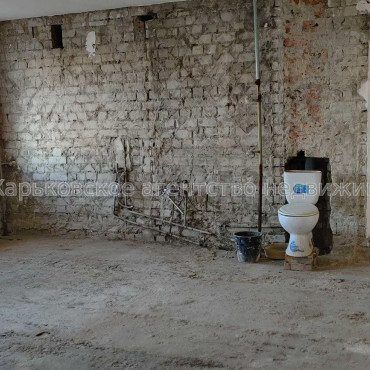 Продам квартиру, Познанская ул. , 3 кім., 62 м², без отделочных работ 