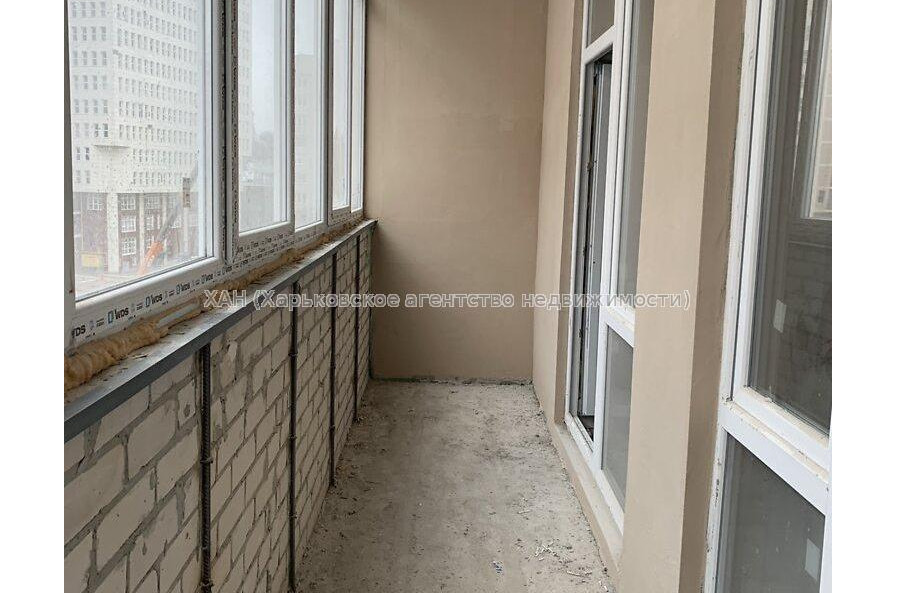 Продам квартиру, Клочковская ул. , 2  ком., 78 м², без внутренних работ 