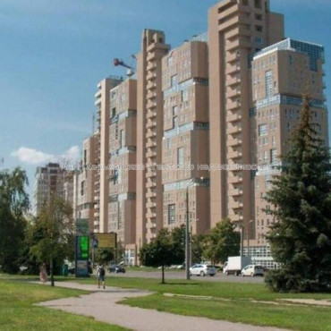 Продам квартиру, Клочковская ул. , 2  ком., 78 м², без внутренних работ 