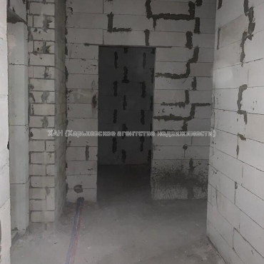Продам квартиру, Клочковская ул. , 2  ком., 78 м², без внутренних работ 