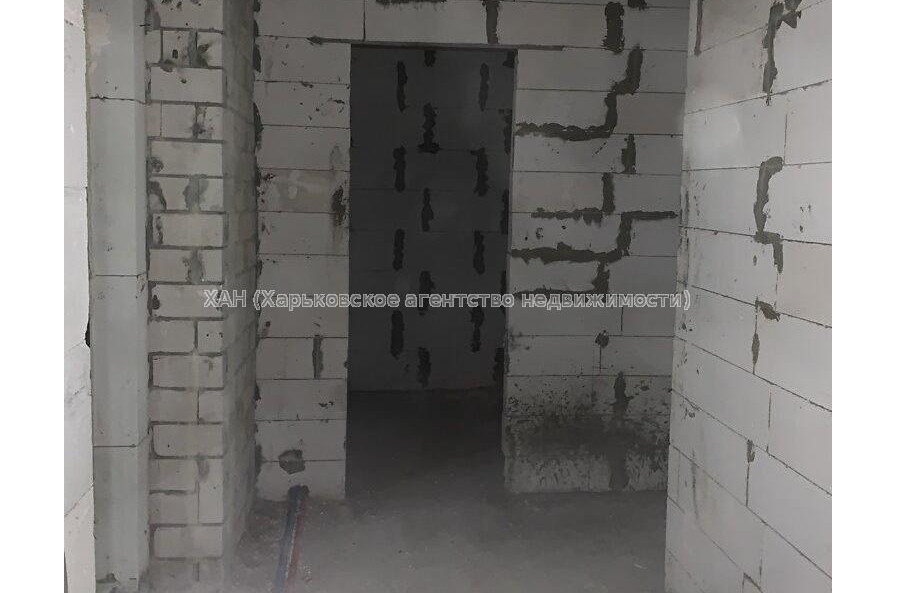 Продам квартиру, Клочковская ул. , 2  ком., 78 м², без внутренних работ 