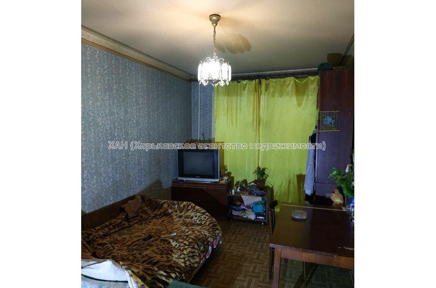 Продам квартиру, Золочевская ул. , 3  ком., 65 м², советский ремонт 