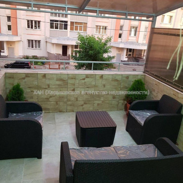 Продам квартиру, Барабашова академика ул. , 3 кім., 120 м², евроремонт 