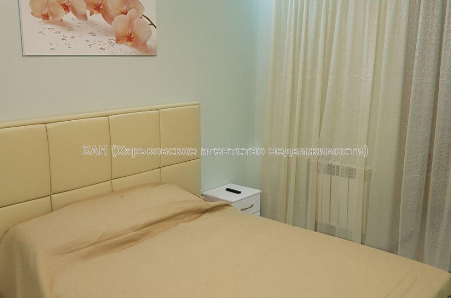Продам квартиру, Барабашова академика ул. , 3 кім., 120 м², евроремонт 