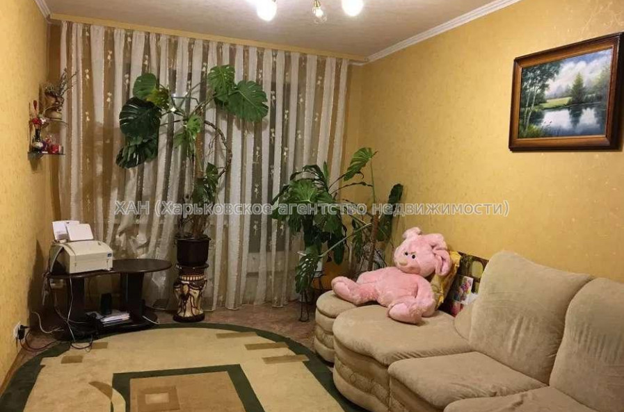 Продам квартиру, Салтовское шоссе , 256 , 4 кім., 89 м², капитальный ремонт 