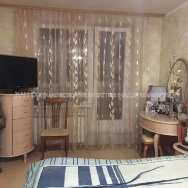 Продам квартиру, Салтовское шоссе , 256 , 4  ком., 89 м², капитальный ремонт 