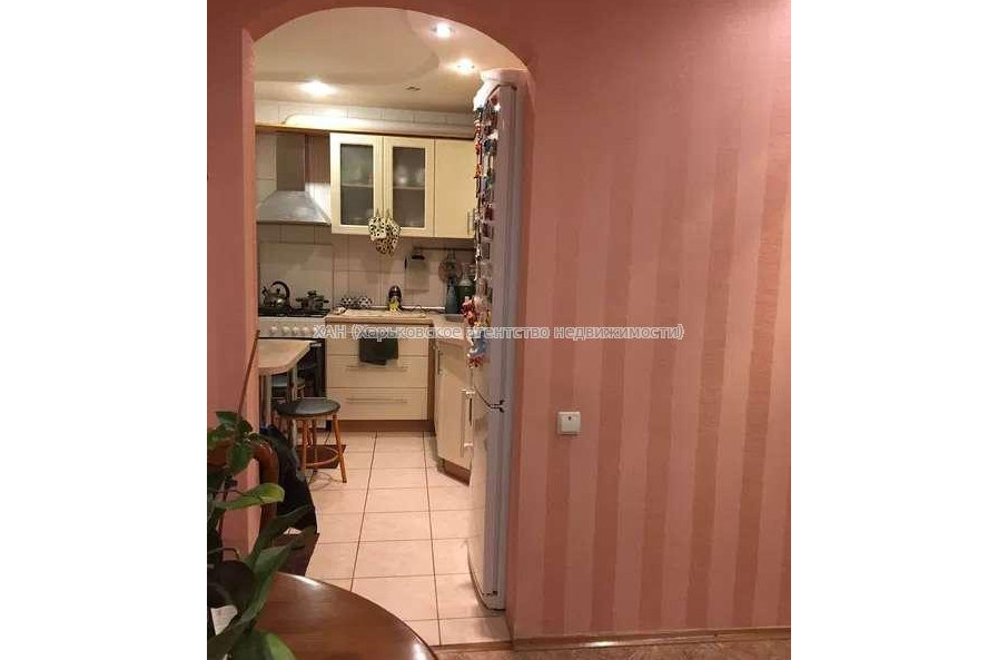 Продам квартиру, Салтовское шоссе , 256 , 4 кім., 89 м², капитальный ремонт 