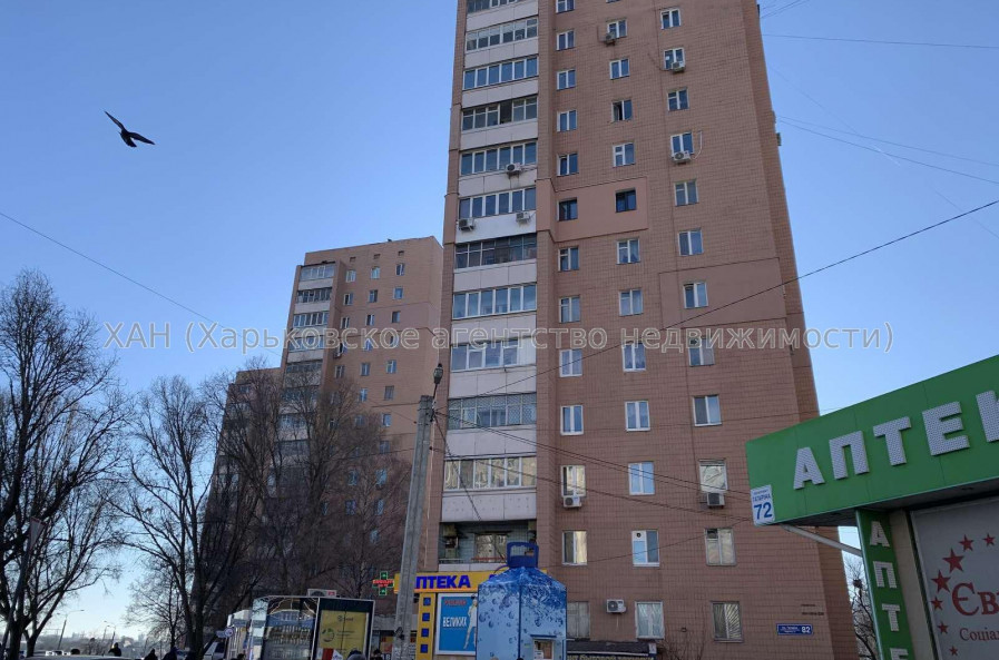 Продам квартиру, Гагарина просп. , д. 72 , 2  ком., 45 м², капитальный ремонт 