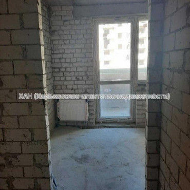 Продам квартиру, Героев Харькова просп. , 1 кім., 42.21 м², капитальный ремонт 