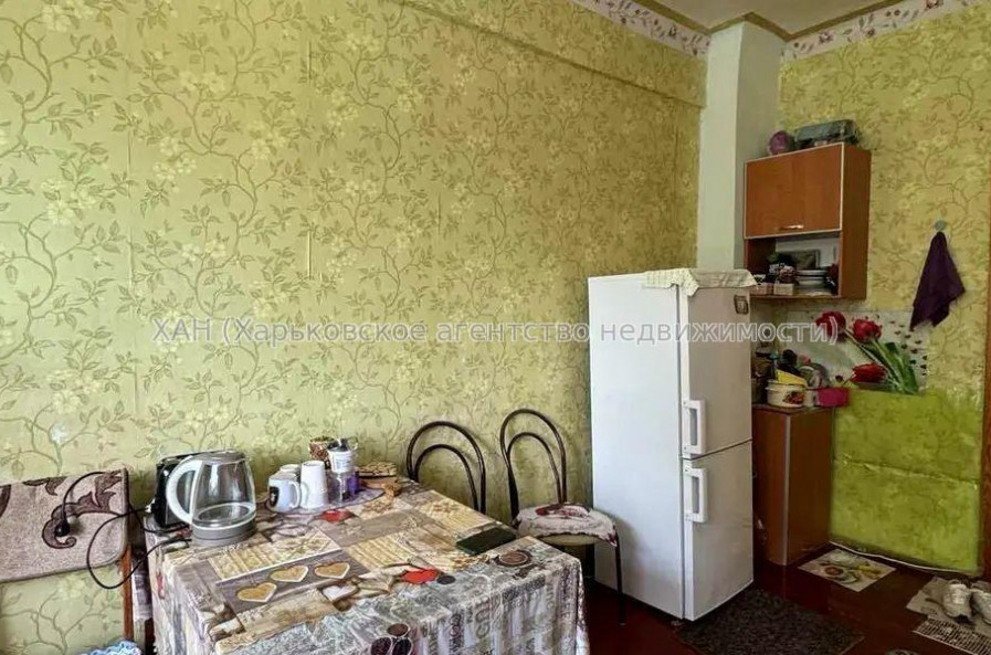 Продам квартиру, Шариковая ул. , 1  ком., 29 м², косметический ремонт 