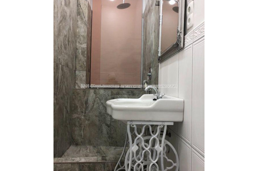 Продам квартиру, Гиршмана ул. , 3  ком., 80 м², евроремонт 