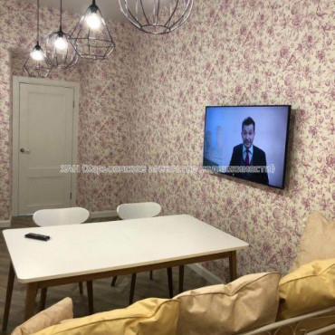 Продам квартиру, Гиршмана ул. , 3  ком., 80 м², евроремонт 