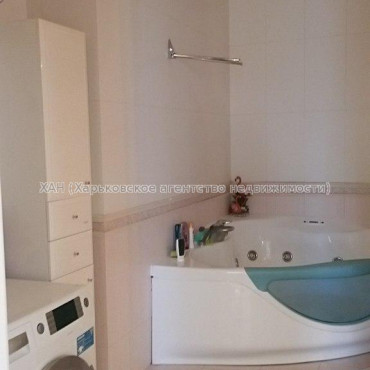 Продам квартиру, Отакара Яроша ул. , 22 , 3  ком., 122 м², авторский дизайн 