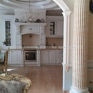 Продам квартиру, Отакара Яроша ул. , 22 , 3  ком., 122 м², авторский дизайн 