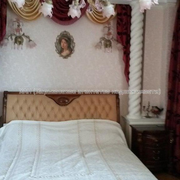 Продам квартиру, Отакара Яроша ул. , 22 , 3  ком., 122 м², авторский дизайн 