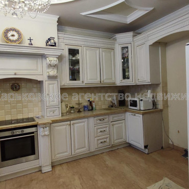 Продам квартиру, Отакара Яроша ул. , 22 , 3  ком., 122 м², авторский дизайн 