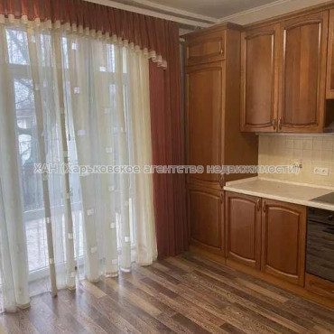 Продам будинок, Верхнегиевская ул. , 135 м², 5 соток, евроремонт 