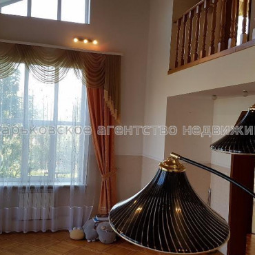 Продам будинок, Верхнегиевская ул. , 135 м², 5 соток, евроремонт 