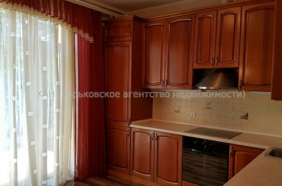 Продам будинок, Верхнегиевская ул. , 135 м², 5 соток, евроремонт 