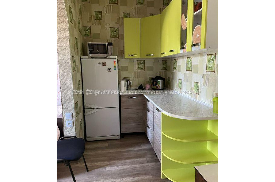 Продам квартиру, Черноморская ул. , 1  ком., 30 м², косметический ремонт 