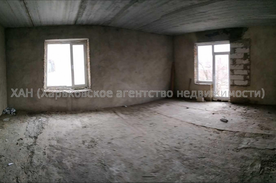 Продам квартиру, Одесская ул. , 3 кім., 70 м², без внутренних работ 