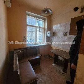 Продам квартиру, Батицкого ул. , 2  ком., 42 м², без ремонта
