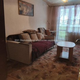 Продам квартиру, Академика Павлова ул. , 3 кім., 66 м², косметический ремонт