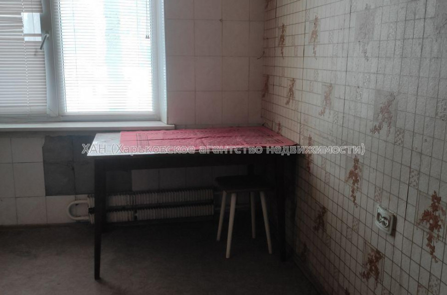 Продам квартиру, Академика Павлова ул. , 3 кім., 66 м², без ремонта 