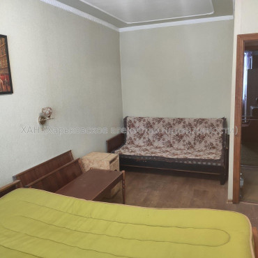 Продам квартиру, Академика Павлова ул. , 3 кім., 66 м², без ремонта 