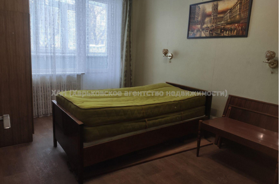 Продам квартиру, Академика Павлова ул. , 3 кім., 66 м², без ремонта 