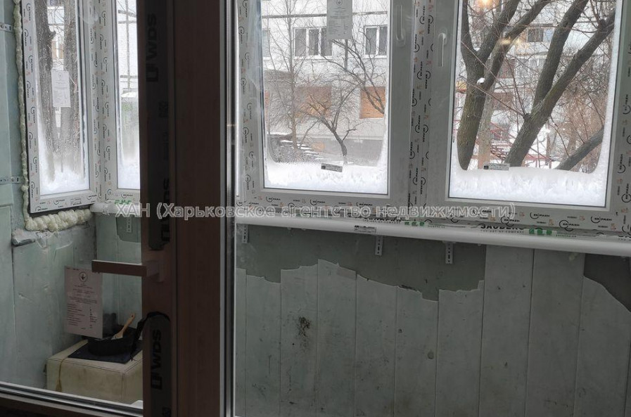 Продам квартиру, Академика Павлова ул. , 3 кім., 66 м², без ремонта 