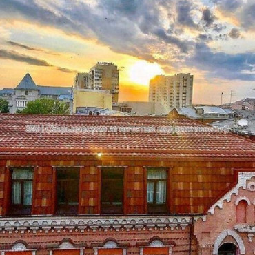 Продам квартиру, Сумская ул. , 5 кім., 218 м², авторский дизайн 