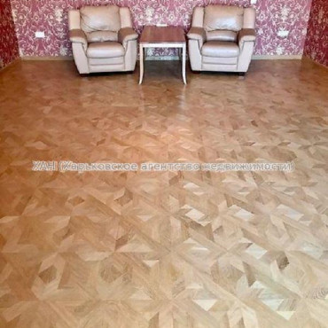 Продам квартиру, Сумская ул. , 5 кім., 218 м², авторский дизайн 