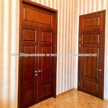 Продам квартиру, Сумская ул. , 5 кім., 218 м², авторский дизайн 