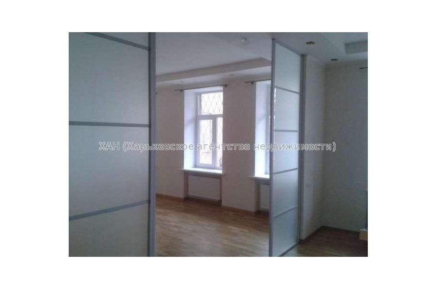 Продам квартиру, Сумская ул. , 4  ком., 100 м², евроремонт 