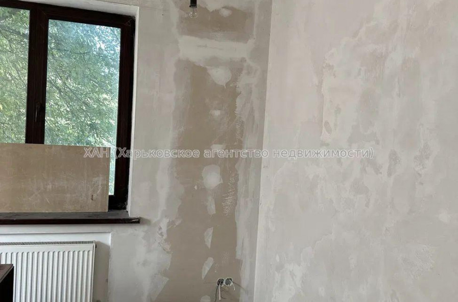 Продам будинок, Заречный пер. , 260 м², 17 соток, частичный ремонт 