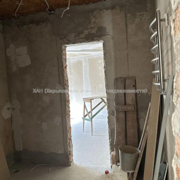 Продам будинок, Заречный пер. , 260 м², 17 соток, частичный ремонт 