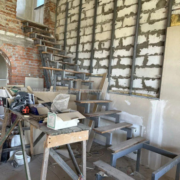 Продам будинок, Заречный пер. , 260 м², 17 соток, частичный ремонт 