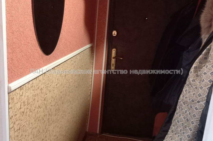 Продам квартиру, Байрона пр-т , 1 кім., 13 м², косметический ремонт 