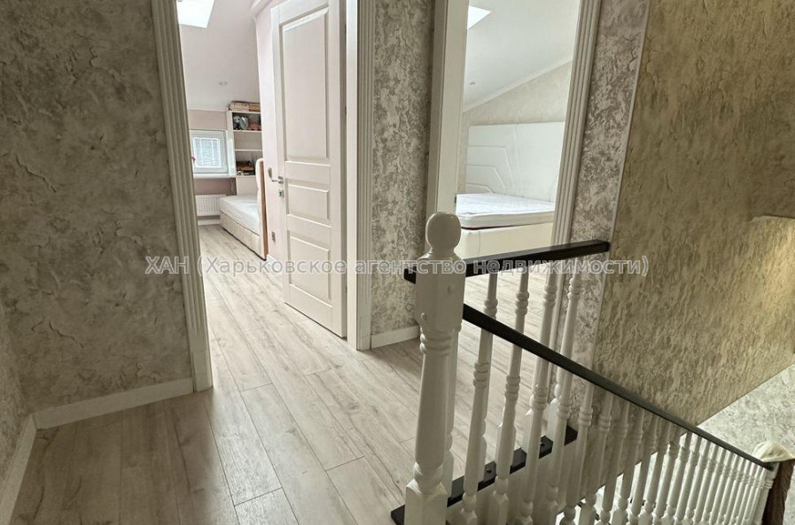 Продам квартиру, Дмитриевская ул. , 3  ком., 92 м², авторский дизайн 