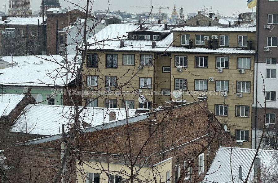 Продам квартиру, Дмитриевская ул. , 3  ком., 92 м², авторский дизайн 
