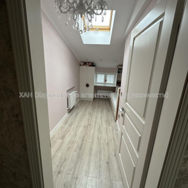 Продам квартиру, Дмитриевская ул. , 3 кім., 92 м², авторский дизайн 