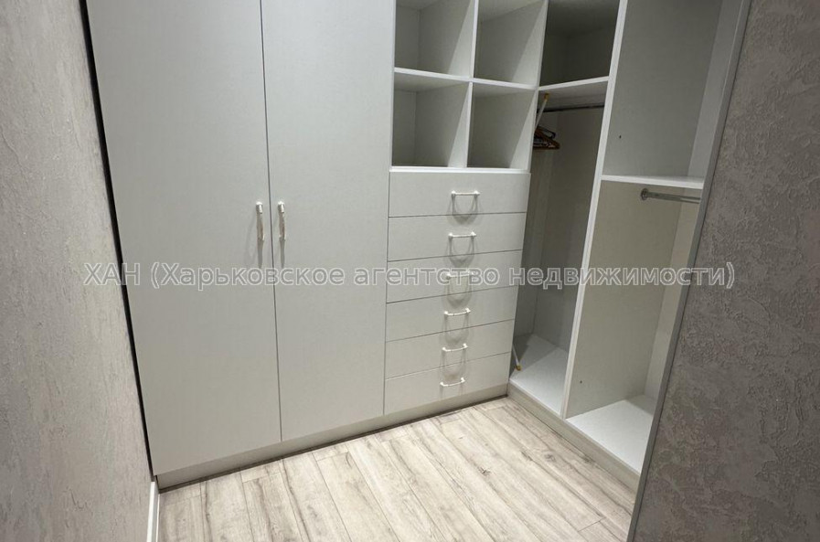 Продам квартиру, Дмитриевская ул. , 3  ком., 92 м², авторский дизайн 