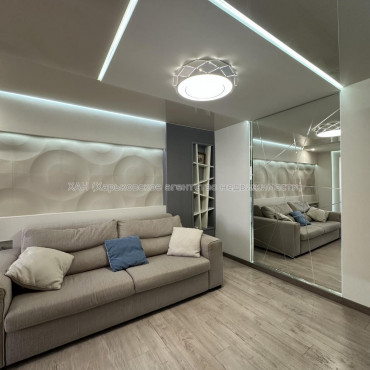 Продам квартиру, Аэрокосмический пр. , 2  ком., 64 м², авторский дизайн 