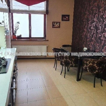 Продам квартиру, Михаила Семенко ул. , 4  ком., 142 м², авторский дизайн 