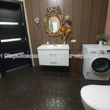 Продам квартиру, Михаила Семенко ул. , 4  ком., 142 м², авторский дизайн 