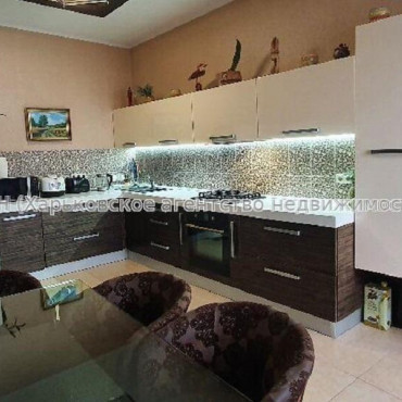 Продам квартиру, Михаила Семенко ул. , 4  ком., 142 м², авторский дизайн 