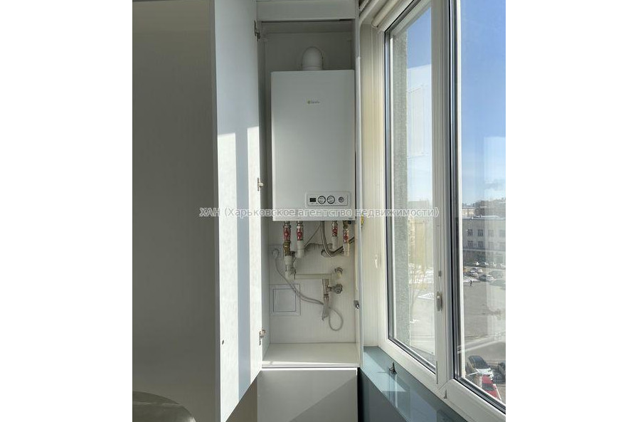 Продам квартиру, Героев Небесной сотни площ. , 1  ком., 57 м², евроремонт 